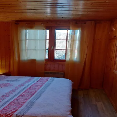 With Sauna In Vosges شاليه سانت موريس سور موسيل